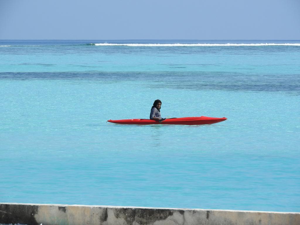 Natural Surf House Albergue Himmafushi Exterior foto