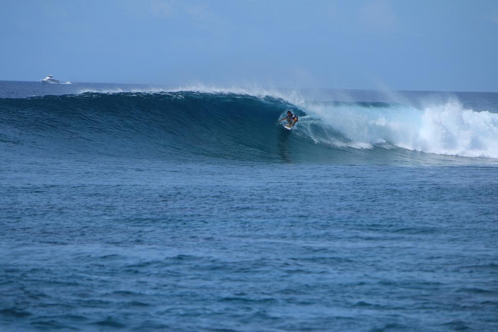 Natural Surf House Albergue Himmafushi Exterior foto