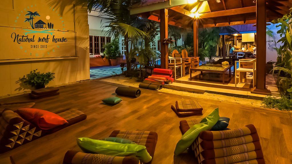 Natural Surf House Albergue Himmafushi Exterior foto